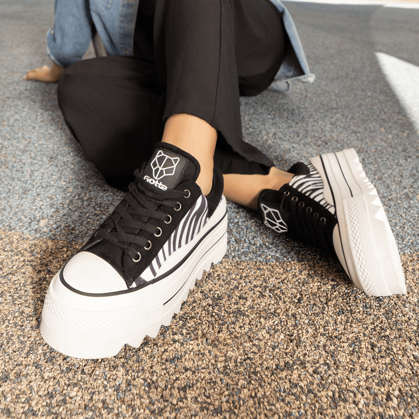 Tenis Plataforma Cebra Mujer 33743