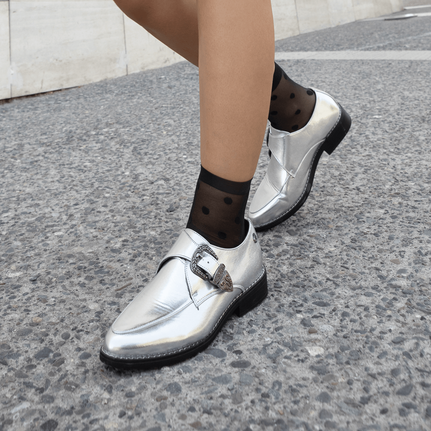 Zapato Plateado Charol Mujer 17565