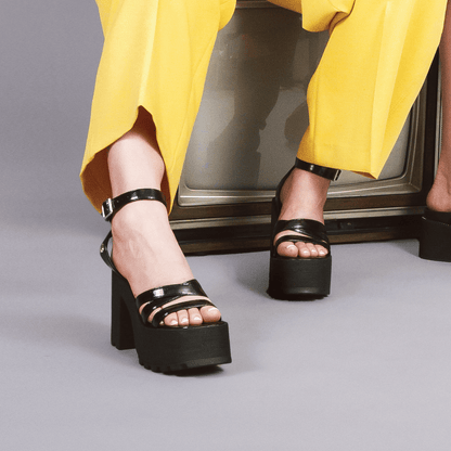Sandalia Plataforma Negra Mujer 35282