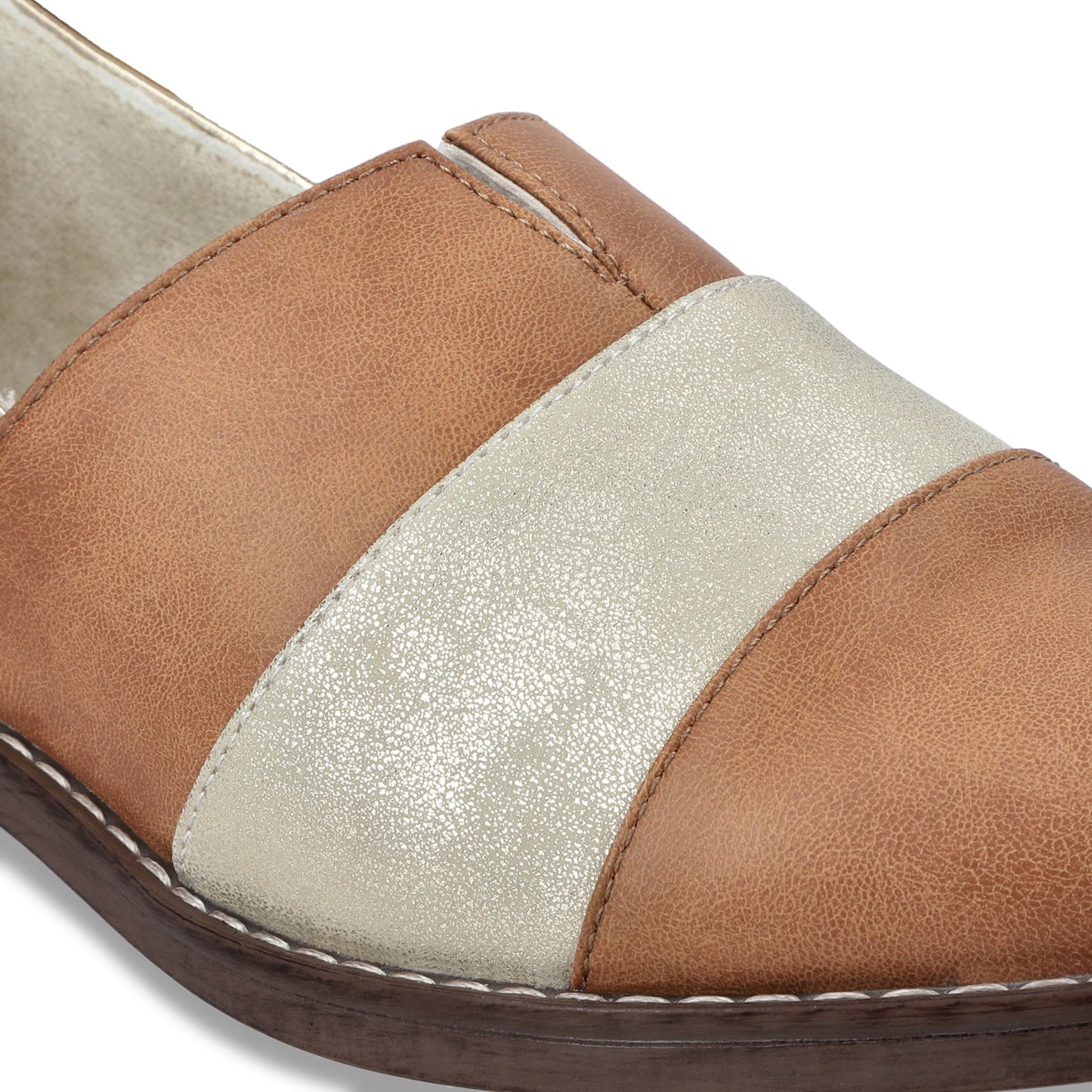 Zapato Plano Camel Mujer 17562