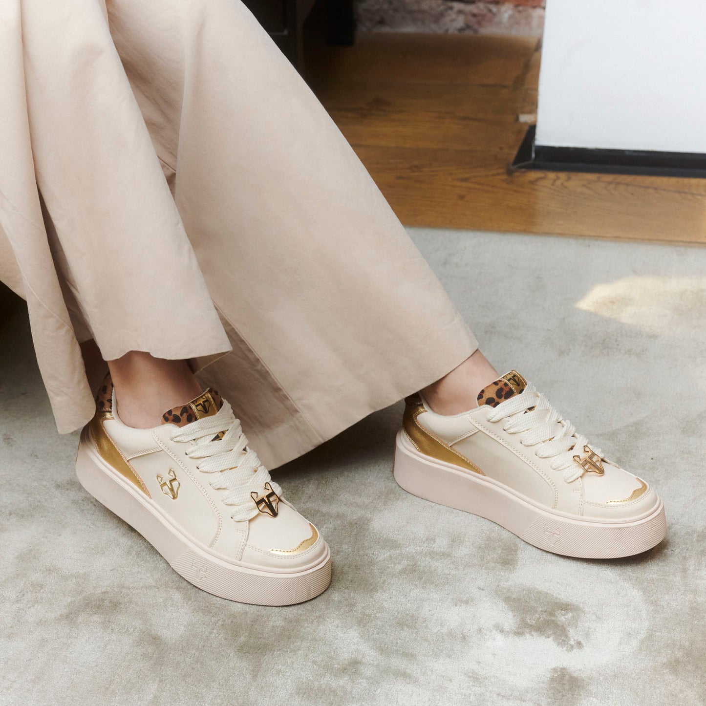 Tenis Beige Mujer 43046