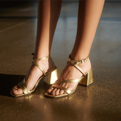 Zapatilla  Dorada Mujer 35132