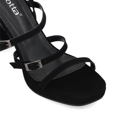 Zapatilla Negra Mujer 45901
