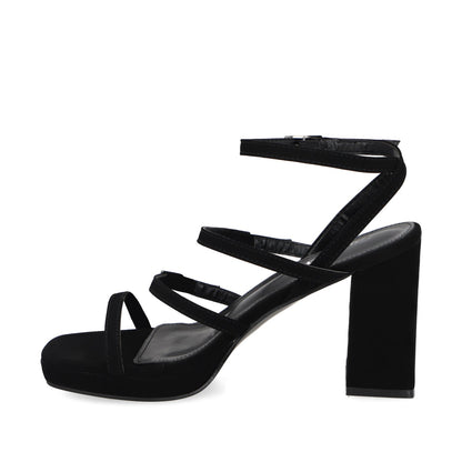 Zapatilla Negra Mujer 45901