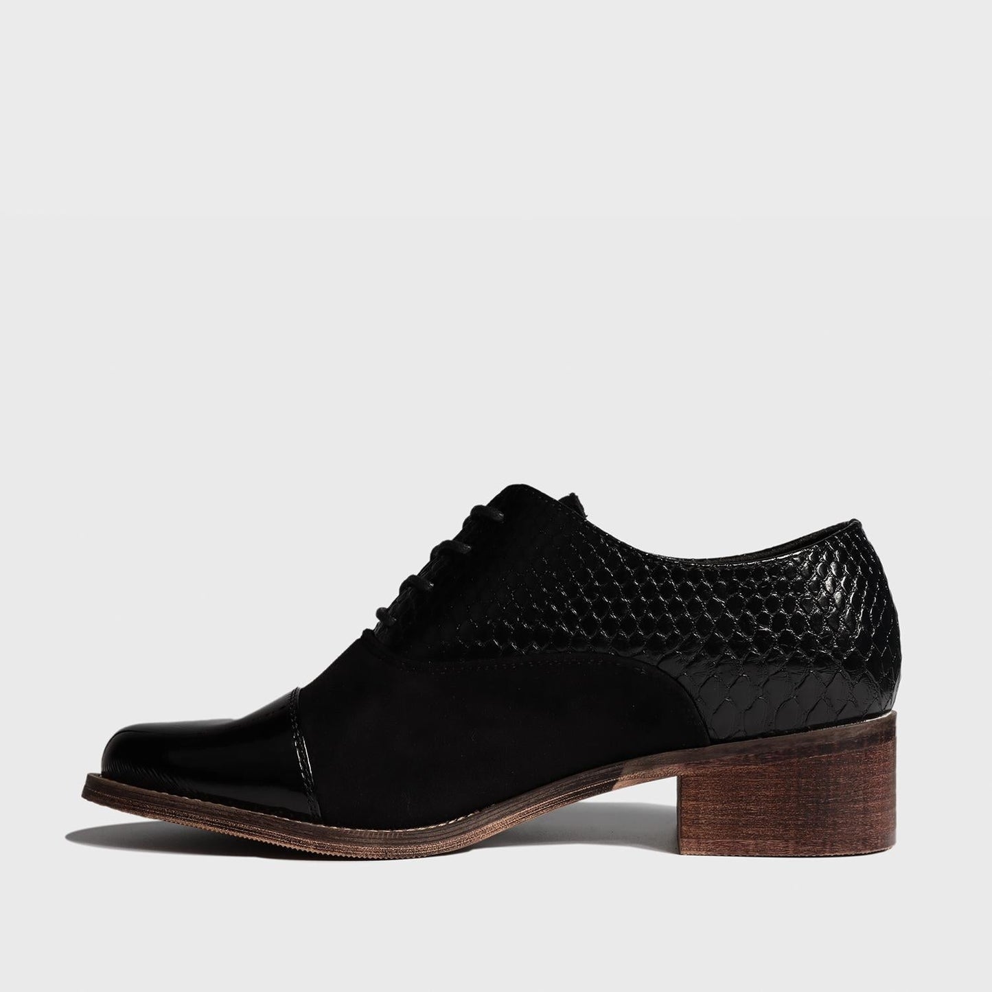 Zapato Negro Mujer 23551